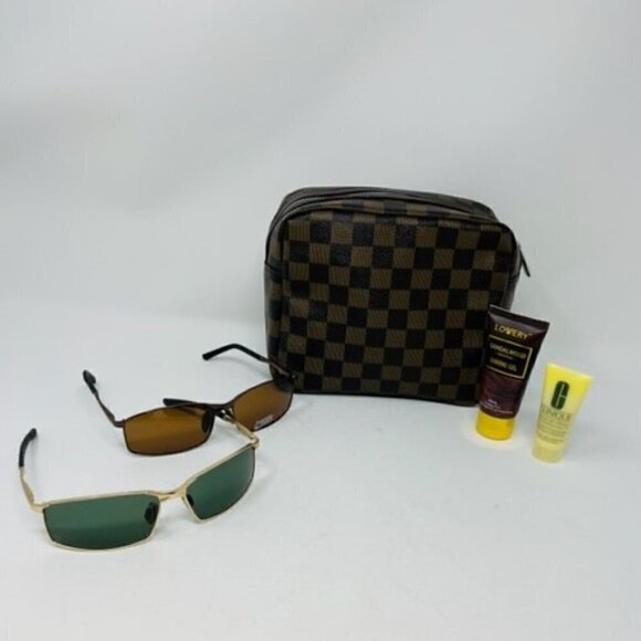 Men's travel bag, 2 sunglasses and 2 skincare. Clinique and Lowery - New - Picture 2 of 3